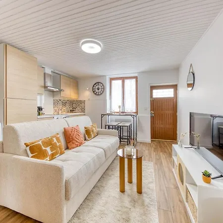 Maison Cosy Aux Tons Chaleureux - Paris Saclay