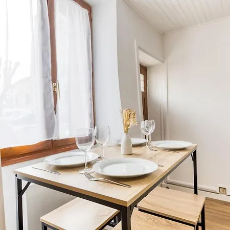Maison Cosy Aux Tons Chaleureux - Paris Apartmán