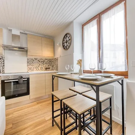 Maison Cosy Aux Tons Chaleureux - Paris *